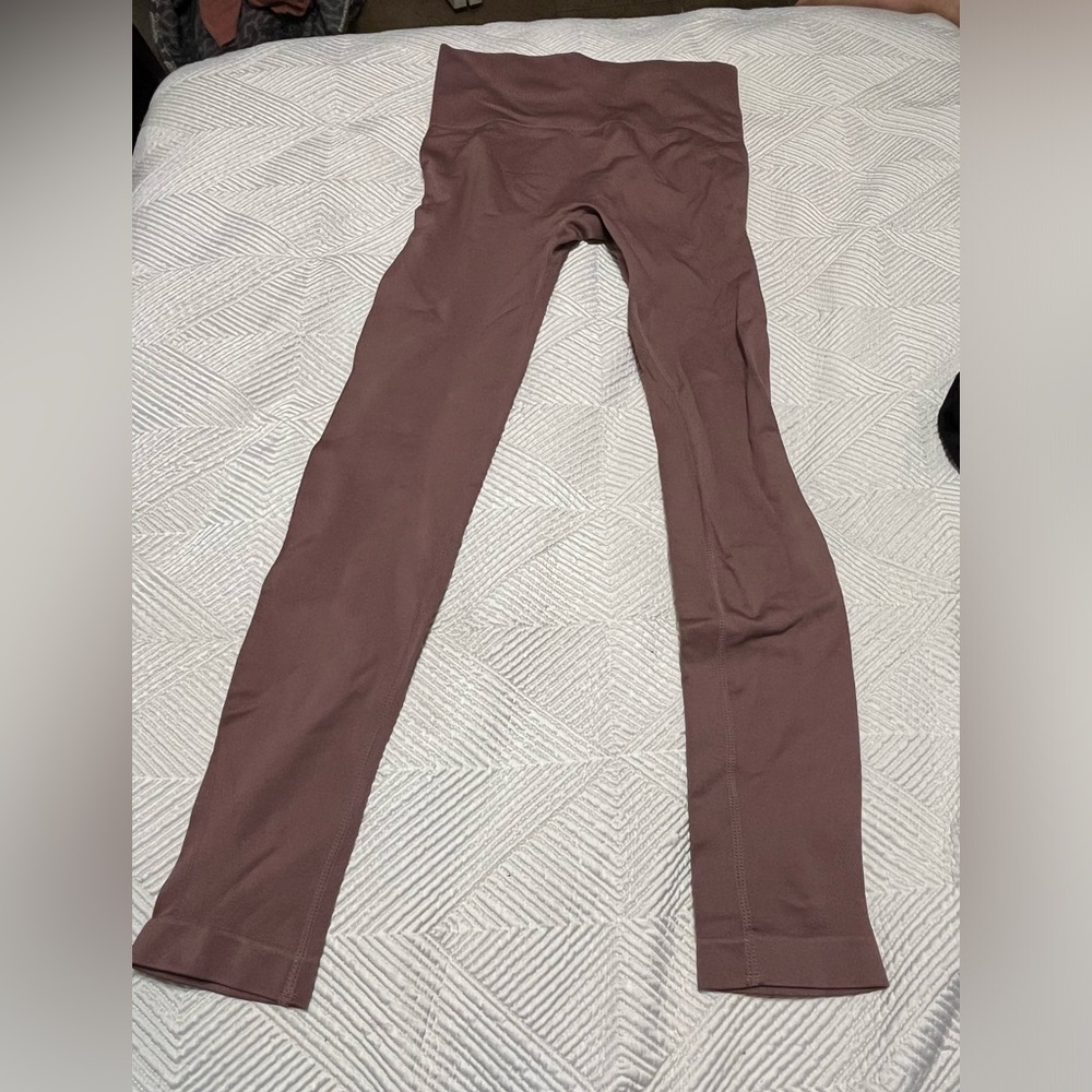 Women’s leggings size s.